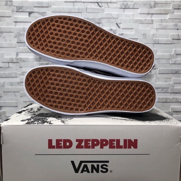 NWT Led Zeppelin High Top Vans - Picture 6 of 6
